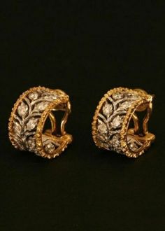 Buccellati Earrings, Buccellati Jewelry, Longer Hair, Italian Jewelry, Jewelry Design Earrings, Gold Earrings Designs, Classic Jewelry, Traditional Jewelry, Gold Jewellery Design