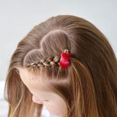 Toddler Hairstyles Girl Fine Hair, Braided Heart, Valentines Hairstyles, Sanggul Modern, Girly Hairstyles, Toddler Hairstyles Girl, Wacky Hair