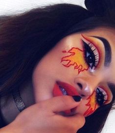 Face Goals, Fantasy Make-up, Halloweenský Makeup, Halloween Make-up Looks, Animal Makeup, Drag Make-up, Euphoria Makeup, Halloween Idea, Halloween Eye Makeup