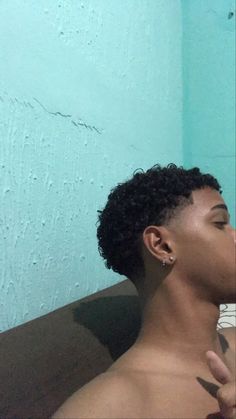 Taper Fade Short Curly Hair, Afro Men Haircut, Taperfade Men Curly Hair, Short Curly Hair Men Black, Taper Fade Curly Hair Black Men, High Taper Fade Haircut, Low Fade Curly Hair, Afro Fade Haircut, Black Men Hair