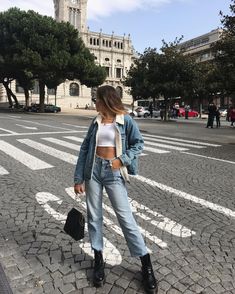 Boring Clothes, Layering Outfits, Mode Inspo, How To Pose, Inspiration Mode, Spring Outfit, Autumn Winter Fashion, Spring Outfits, Dress To Impress