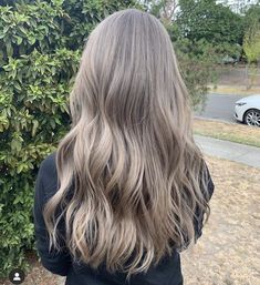 Rambut Brunette, Ash Blonde Hair, Brown Hair Balayage, Blonde Hair Inspiration, Blonde Hair Looks, Haircuts Straight Hair, Hair Dye Colors