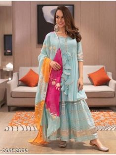 Sharara Designs, Pakistani Dresses Casual, Kurti Designs Party Wear, Dupatta Set, Dress Indian Style, Sharara Set, Stylish Dresses For Girls, Lehenga Designs, Indian Designer Outfits