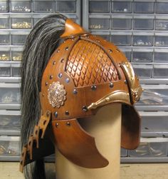 Leatherhelms [Helm with bronze parts.] Leather Helmet, Leather Working Projects, Womens Motorcycle Helmets, Viking Armor, Viking Helmet, Historical Armor, Leather Mask, Leather Workshop