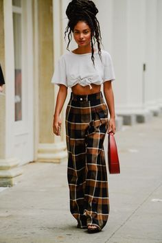 Berlin Summer Outfits, Looks Hippie, Stile Boho Chic, Mode Hippie, New York Fashion Week Street Style, Berlin Fashion, Mode Boho, Bohol