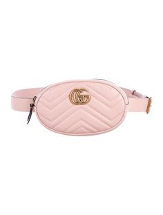 #GUCCI | From the 2017 Collection. Pink matelassé chevron leather Gucci Marmont belt bag with antiqued gold-tone hardware. Gucci Marmont Belt, Pink Accessories, Gucci Gucci, Leather Belt Bag, Sewing Leather, Gg Marmont