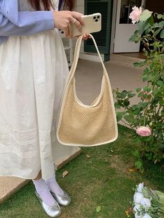 BirdinBag - Chic Medium Straw Bag with Contrast Binding - Perfect for Vacation Square Shoulder Bag For Summer Errands, White Summer Hobo Bag For Errands, Summer White Hobo Bag For Errands, Rectangular Cream Hobo Bag For Errands, Word Wrap, Bag Bag, Color Khaki, Bags Shoulder, Straw Bag