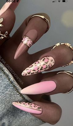 Leopard Print Nail Designs, Famous Nails, Cheetah Print Nails, Cheetah Nails, Sassy Nails, Leopard Print Nails, Stiletto Nails Designs, Leopard Nails, Animal Nails