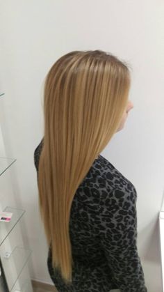 Jedna duga plava kosa ! 👱👱👱 Dali možete vjerovati da je ovo prirodna boja kose?Nikada bojano!!! Dali, Long Hair Styles, Hair Styles, Hair, Quick Saves