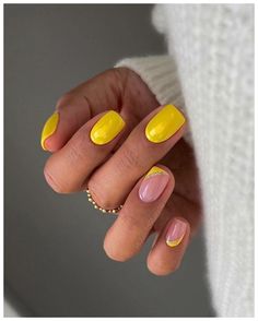 Capture the essence of sunny days with our radiant summer yellow nails! Flash a smile on your hands with a color that's as warm and inviting as a sunny afternoon. Black Gel Nails, April Nails, Chic Nail Art, Long Nail Designs, Vacation Nails, Sunny Afternoon