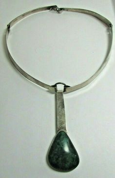 Vintage Israel Sterling Silver Modernist Green Turquoise? Choker Necklace 15" | eBay Unique Necklace Designs, Shiny Trinkets, Contemporary Jewellery Necklace, Chunky Silver Necklace, Turquoise Choker, Metal Choker, Oxidized Necklace, Vintage Choker, Modernist Jewelry