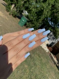 Ongles Baby Blue, Nayelly Nails, Acrylic Nails Light Blue, Baby Blue Acrylic Nails, Pastel Blue Nails, Blue And White Nails, Blue Coffin Nails, Blue Gel Nails, Light Blue Nails