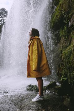 zarastaples:Waterfall vansgirls Mountain Outfit, Portrait Photography Men, Yellow Raincoat, Night Forest, Photography Skills, Girl Blog, Womens Vans, Leather Coat