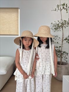 Get ready, the Ella Summer Girl Hat has arrived. Featuring with cotton neck tie and adjustable string inside the hat, this is the ultimate seaside accessory for your mini. Size: One Size 53cm Suitable for children aged 3+ years. Color: Off White Imported Fam Pics, Cotton Baby Clothes, Boho Kids, Summer Girl, Baby G, Your Girl, Baby Outfits, Floral Tank, Girl With Hat