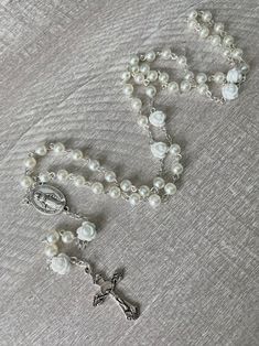 Catholic Prayer Rosary. White Faux Pearls With Roses, Silver Crucifix and Virgin Mary Medallion. Floral Rosary, Garden, Bridal, Communion, - Etsy Silver Pearl Rosary For First Communion, Silver Miraculous Medal Jewelry For Wedding, Silver Miraculous Medal For Wedding, Silver Crucifix For Wedding, Silver Rosary For Baptism, Rosary Garden, Plant City, Last Minute Gifts, Virgin Mary