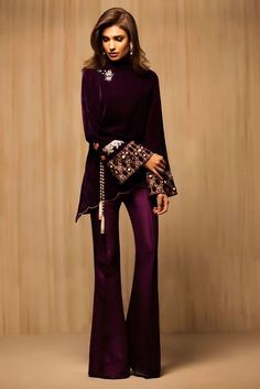 Latest Velvet Dresses, Dresses Asian, Tyrian Purple, Dresses Pakistani, Pakistani Party Wear Dresses, Pakistani Party Wear, Pakistani Wedding Outfits, Style Hijab