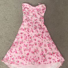 Love This Dress But Have Never Worn It Because It Fit Me Wrong. Is Very Adjustable And The Waist Band On The Bottom Is Very Stretchy! Casual Floral Dress With Sweetheart Neckline, Feminine Pink Strapless Sundress, Cute Fitted Strapless Dress, Pink Floral Midi Dress With Sweetheart Neckline, Summer Rose Print Dress For Daywear, Summer Daywear Dress With Rose Print, Summer Dress With Rose Print And Sweetheart Neckline, Summer Rose Print Daywear Dress, Cute Pink Strapless Dress