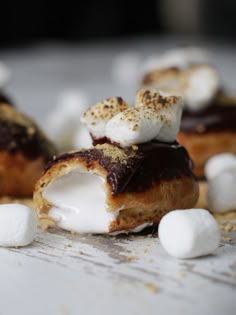 the mini s'mores eclair has marshmallows on it