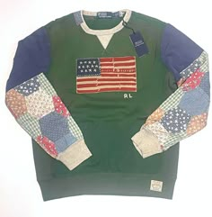 POLO RALPH LAUREN  Classic Fit US Flag Patchwork Sleeve Fleece Sweatshirt *NOTE: Patchwork placement will vary from piece to piece Description:  Details  Made in Philippines Classic Fit Crewneck with V-inset with contrast piecing Ribbed side panels Historical American flag patch and chain-stitched "RL" embroidery at the center front "Polo Country Ralph Lauren" label at the left hem Long patchwork sleeves with ribbed cuffs Ribbed hem Measurements Note: All measurements are taken by hand manually. So please note that it might differ +/- 0.5" Size S: Chest (pit to pit) 21" ; Length (shoulder to hem) 26" Size M: Chest (pit to pit) 22.5" ; Length (shoulder to hem) 27"Customer's note: 100% Authenticity Guaranteed Each item will be shipped with care to prevent damages on delivery. If you need hel Bits And Pieces, Casual Polo Shirt With Logo Patch, Casual Cotton Polo Shirt With Logo Patch, Elbow Patch Shirt Men, Sweater With Elbow Patch Men, Polo Ralph Lauren Flag Sweater, Quilted Sleeves, Patchwork Sweatshirt, American Flag Patch