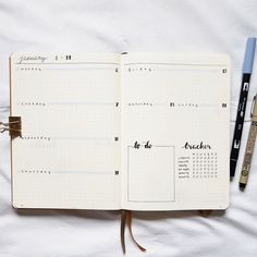 Planner Diy Notebook, Weekly Bullet Journal Layout, Book Bujo, Diy Planner Notebook Layout, Planner Weekly Layout, Quotes Creative, Bullet Journal Weekly Layout, Weekly Log, Bullet Journal Minimalist