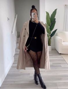 Outfit Aesthetic Black, Fall Outfit Aesthetic, Neutral Autumn, Ugc Content Creator, Ugc Content, Classy Winter Outfits, Stylish Winter Outfits, Winter Fashion Outfits Casual, Winter Fit