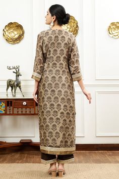 Brown kurta with all-over floral abstract motifs, highlighted by mirror, resham and bead embroidery. Comes with pant and zari border dupatta. - Aza Fashions Floral Abstract Pattern, Abstract Motifs, Kurta Pant Set, Floral Abstract, Brown Silk, Kurta With Pants, Fashion App, Bead Embroidery, Pant Set