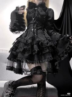 Cute Gothic Outfits, Stile Punk Rock, Gothic Clothing, Gothic Dress