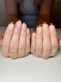 Brown Fall French Tip Nails, Acrylic Overlay Nails Short Fall, Autumnal French Tip Nails, Nail Inspo Fall Almond, Brown French Tip Design, Brown Tip French Nails, Brown French Tips With Chrome, Fall Nails For Wedding