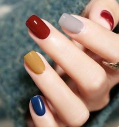 5 Different Color Nails Winter, Fall Fingernails, Nail Polish Combinations, Nail Color Combinations, Color Block Nails, Cozy Colors, Fall Nail Ideas, Solid Color Nails