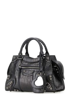 Lead leather Neo Cagole City S handbagWidth: 33 cm Height: 21 cm Depth: 14 cm Handle height: 11 cmMin shoulder strap length: 47 cm Max shoulder strap length: 57 cmGender: WOMENMaterial: EXTERIOR: 100% CALF; INTERIOR: 100% FABRIC; FINISHING: SILVER METALColor: GREYMade in: ITProduct ID: 7360462AAF4 1015*Import tax/duty will be calculated at checkout (If applicable) Balenciaga Handbags, Balenciaga Women, New Bottega, Gucci Hat, Balenciaga Shoes, Golden Goose Shoes, Luxury Accessories, After Dark, Leather Mini