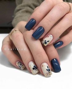 Nails Today, Pretty Nail Art Designs, Pretty Nail Art, Floral Nails, Chic Nails, Short Acrylic Nails, Nail Polishes, Fall Nails, Gorgeous Nails