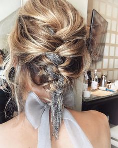 messy braid hair Trendy We Fryzurach, Celebrity Hair Stylist, Trending Hairstyles, Braided Updo, Box Braids Hairstyles, Hair Dos, Marie Claire, Prom Hair, Hair Looks