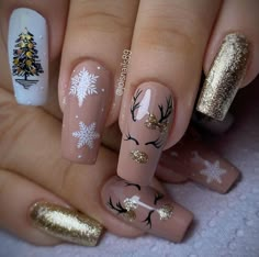 Uncropped Doberman, Class Nails, Navidad Nails, Nail Art Noel, Brown Acrylic Nails, Fall Gel Nails, Beauty Nails Design, Christmas Gel Nails, Christmas Nails Acrylic