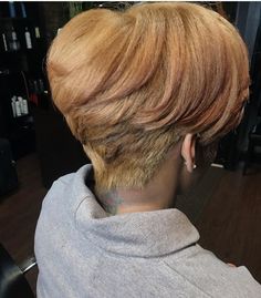 Blond Pixie Cut, Blond Pixie, Healthy Black Hair, Honey Blond, Chic Short Hair, Short Hair Images, Natural Hair Short Cuts, Cut Life