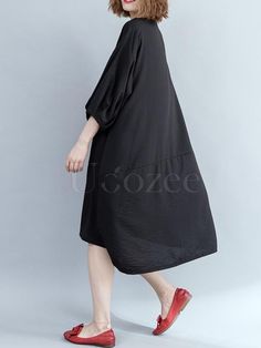 Sku CY-!32370 Material >70%Cotton Style Loose Feature Solid Occasion Going out , Casual , Vacation , Vintage Neckline Round-neck Seasons Spring , Autumn Type Midi Dresses Color BLACK Size FREE SIZE Size chart: Please consult the size chart we provide for this item's measurements to help you decide which size to buy. Please note: There may be 1-3cm differ due to manual measurement. CMINCH Bust Shoulder Sleeve Length FREE SIZE 136 57 31 111 Black Mid-length Daywear Dress, Black Mid-length Dress For Daywear, Casual Black Relaxed Fit Midi Dress, Black Relaxed Fit Midi Dress For Casual Wear, Black Relaxed Fit Midi Dress Casual Style, Black Relaxed Fit Midi Dress Casual, Black Relaxed Fit Midi Dress, Casual Black Midi Dress For Daywear, Black Relaxed Fit Short Sleeve Midi Dress