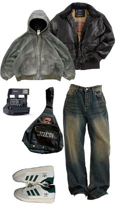 Grunge Style Board, Winter Outfits Aesthetic Streetwear, Winter Fit Y2k, Fit Ideas Streetwear, 90s Indie Fashion Men, Vest Over Hoodie Outfit, Dad Style Outfits, Retro Vintage Outfits Men, Winter Outfits Baggy Jeans