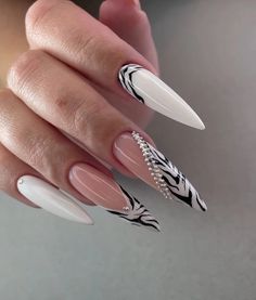 Stiletto Nails Designs, Her Nails, Black Nail, Nail Polishes, Long Acrylic Nails, Stiletto Nails, Cute Acrylic Nails