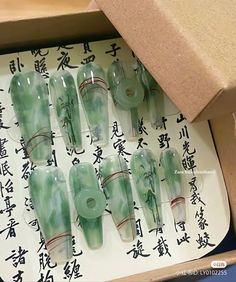 Green Chinese Nails, Jade Nail Art, Vietnamese Nail Art, Green Jade Nails, Jade Nails Designs, Jade Green Nails, Chinese Nails Designs, Bamboo Nails, Jade Aesthetic