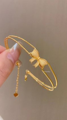 999.9 (24K) gold, ~8.4g Adjustable straps. Ring Bracelet Gold Designs, Quinceanera Bracelet Gold, Golden Breslet, Arab Gold Necklace, Gold New Design Jewellery, Golden Bangles Design, Breslet Jewelry Gold, Gold Design Jewellery, Bracelet Ideas Gold