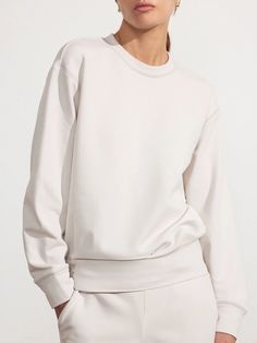 BROCHU WALKER - $148.00 | Part of our sought-after loungewear collection, our Mallo Sweatshirt is the casual transitional piece that adds a touch of easy style to your everyday looks. In a soft French Terry, this relaxed crewneck piece features a special grosgrain detail that sets it apart. Wear it with the matching Penn Terry Pant for a masterclass in weekend style. #brochuwalker #AD Luxury Wool Crew Neck Sweatshirt, Brochu Walker, Luxury Gifts For Women, Luxe Lounge, Easy Style, Graduation Outfit, Weekend Style, Casual Winter Outfits, Mom Outfits