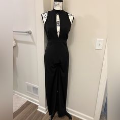 Fashionnova Small Black Low Cut Jumpsuit. Never Worn. Stretchy Material. Black Full-length Jumpsuits For Night Out, Black Full-length Jumpsuits And Rompers For Night Out, Full-length Black Jumpsuits For Night Out, Full Length Black Jumpsuits For Night Out, Fashion Nova Pants, Low Cut, Stretchy Material, Fashion Nova, Pant Jumpsuit