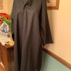 This Soft Luxurious Dress Features Long Sleeves Pockets And Mandarin Collar With A Pleat In The Back. Pit To Pit Measures 28” And Length Is 47”. Thanks For Looking! Luxurious Dress, Grey Shirt Dress, Luxurious Dresses, Gray Shirt, Tent Dress, Wool Flannel, Gray Silk, Long Sleeve Blouse Pattern, Vintage Beaded Dress