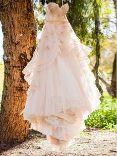 Beautiful Wedding Dresses Aline Sweetheart Hand-Made Flower Chic Bridal Gown JKW188|Annapromdress Natural Waist Wedding Dress, Unique Gowns, Woodland Dress, Waist Wedding Dress, Chic Bridal Gown, Wedding Woodland, Colored Wedding Gowns, Blush Wedding Dress, Dress Couture