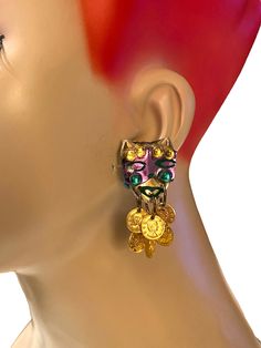 These are amazing! Mardi Gras theme! Mardi Gras Theme, Mardi Gras Mask, Jewelry Inspo, Clip Earrings, Gorgeous Earrings, Purple Green, Jewelry Earrings Studs, Mardi Gras, Clip On Earrings