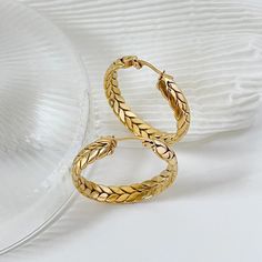 18k Gold Braided Hoop Earrings 35mm Metal Finish: 18k Yellow Gold Plated Metal Material: Stainless Steel *Lead And Nickel Free* *Anti-Tarnish* *Hypoallergenic* *New* Everyday Plated Hoop Earrings, Gold-plated Hoop Earrings, Gold-tone Plated Hoop Earrings, Yellow Gold Plated Metal Hoop Earrings, Gold Plated Yellow Gold Hoop Earrings, 14k Gold Plated Hoop Earrings, Yellow Gold Plated Hoop Earrings, Tarnish Resistant Yellow Gold Hoop Earrings, Luxury Yellow Gold Hoop Earrings With Plating