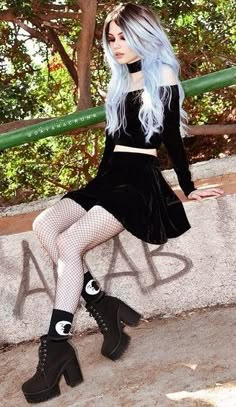 Só trocaria a sapato Dayana Crunk, Bad Girl Style, Moda Grunge, Goth Outfit, Black Veil Brides, Gothic Outfits, Goth Outfits