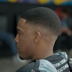 Low Skin Fade Haircut Men Black, Afro Short Haircut, Short Haircut Men Black, Short Hair Taper Fade Black Men, Lower Fade, Low Fade Haircut Mens Medium