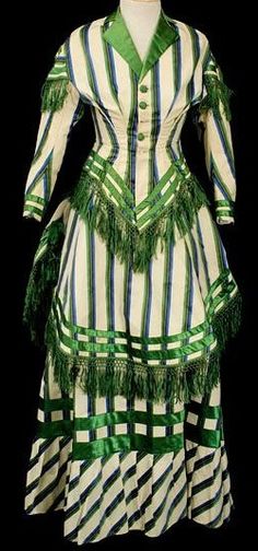 Victorian Dress Blue, Arsenic Green, Bustle Dresses, 1870s Fashion, 1880s Fashion, 1800s Fashion, Bustle Dress, Robes Vintage, Victorian Costume