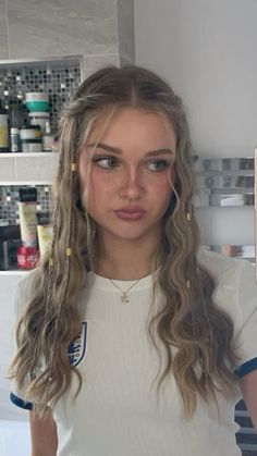 #hairinspo #hairinspiration #wavyhair #longhair #summerhairstyle #hairgoals #braids #haircuffs Side Braid Curly Hairstyles, Braided Pieces Of Hair, Bubble Braids With Crimped Hair, Half French Braid Hairstyles, Hoco Hair With Braids, Messy Down Hairstyles, Small Braid In Hair Down, Good Hairstyles For Picture Day, Gold Hair Accessories Hairstyles