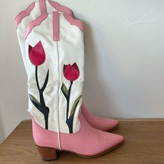 Handmade Leather Cowgirl Boots With Fleece Lining. Unworn. Casual Spring Boots With Snip Toe, White Snip Toe Boots For Spring, Casual Snip Toe Boots For Spring, Cute White Boots For Fall, Retro Pointed Toe Boots For Spring, Fitted Casual Boots For Spring, Casual Fitted Boots For Spring, Retro Fitted White Boots, Cute Leather Boots For Spring